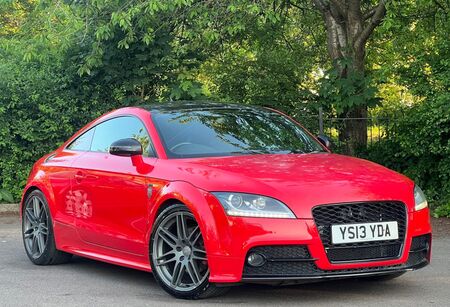 AUDI TT 2.0 TDI Black Edition quattro Euro 5 3dr